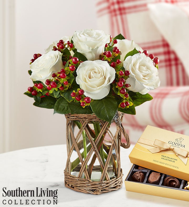 Happy Holiday Bouquet by Southern Living®